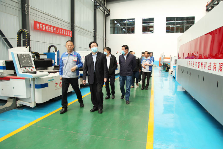 “氣力輸送連續(xù)供料關(guān)鍵設(shè)備”科技成果評(píng)價(jià)會(huì)在章丘豐源隆重舉行 “氣力輸送連續(xù)供料關(guān)鍵設(shè)備”科技成果評(píng)價(jià)會(huì)在章丘豐源隆重舉行